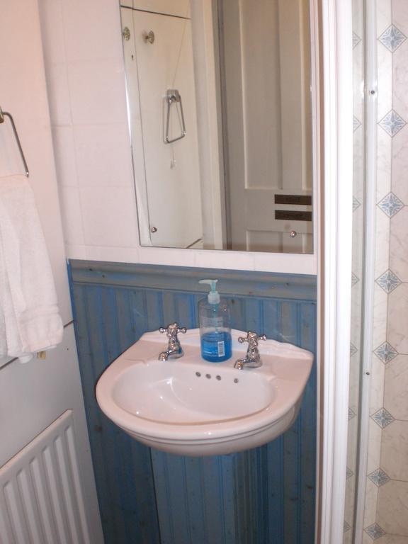 Melville Lodge Gatwick Horley Oda fotoğraf