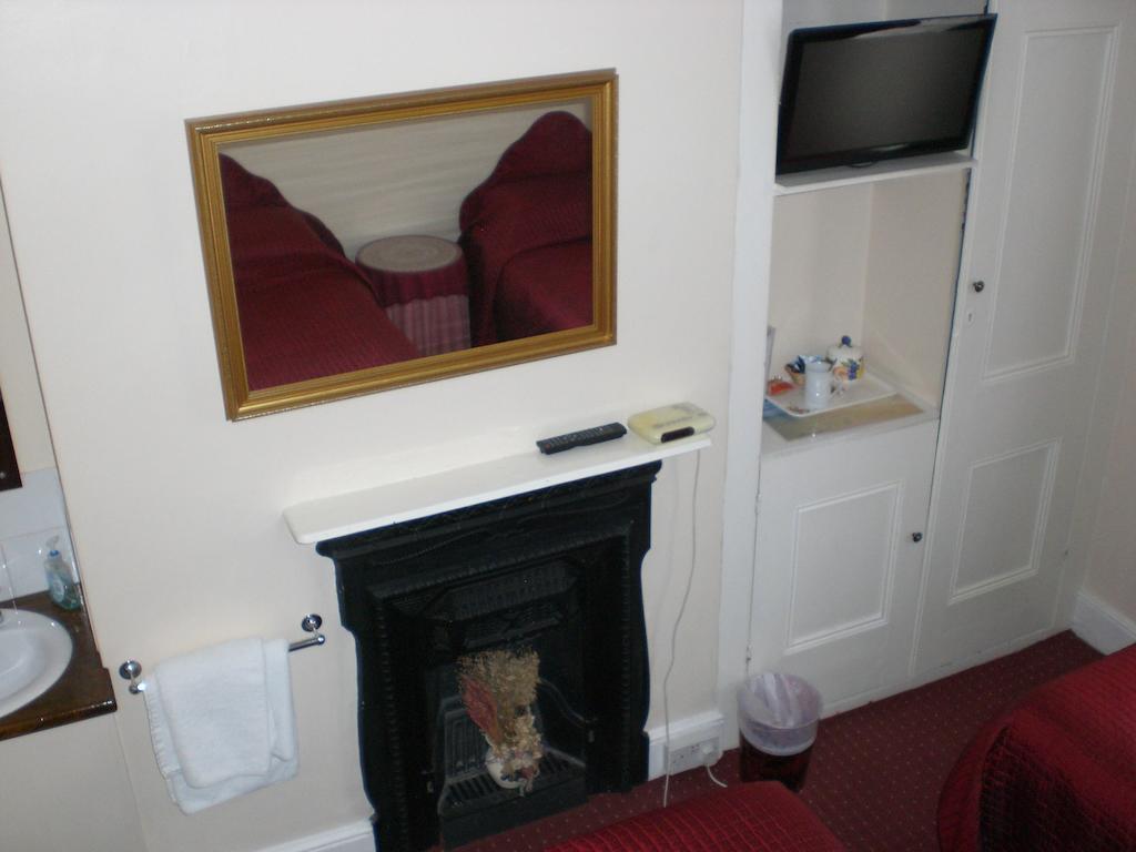 Melville Lodge Gatwick Horley Oda fotoğraf