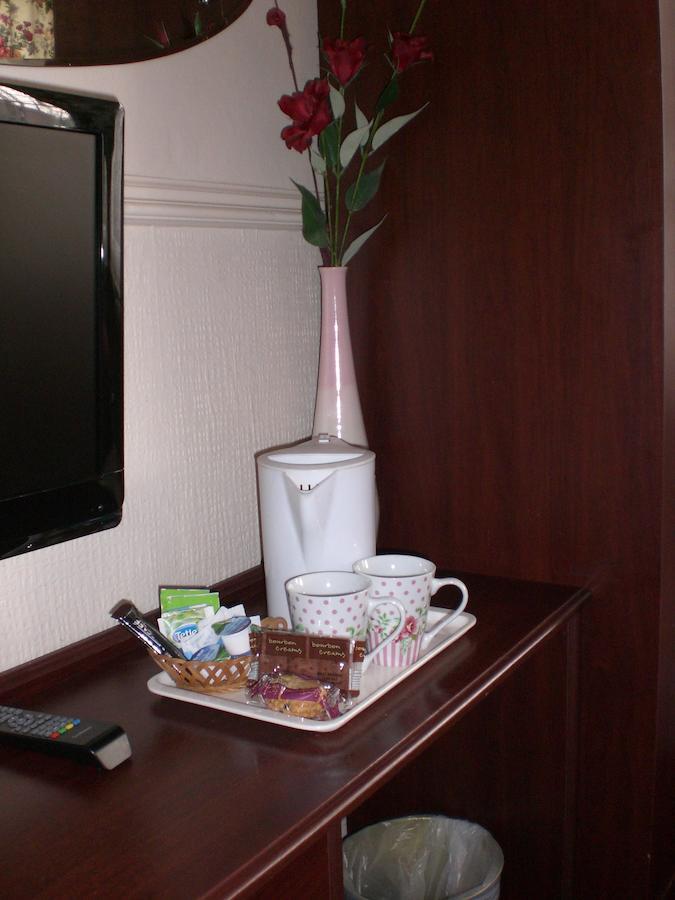 Melville Lodge Gatwick Horley Oda fotoğraf